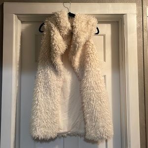 Me Jane Furry Long Vest 🤩